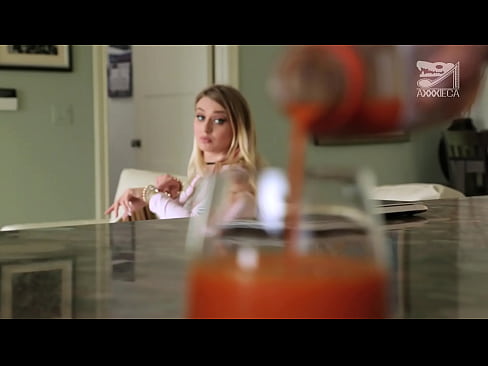 ❤️ Msichana wa moto na tits kubwa na pussy tight anapata jogoo kutoka loser, lakini ngumu sana Video ya mkundu ❌